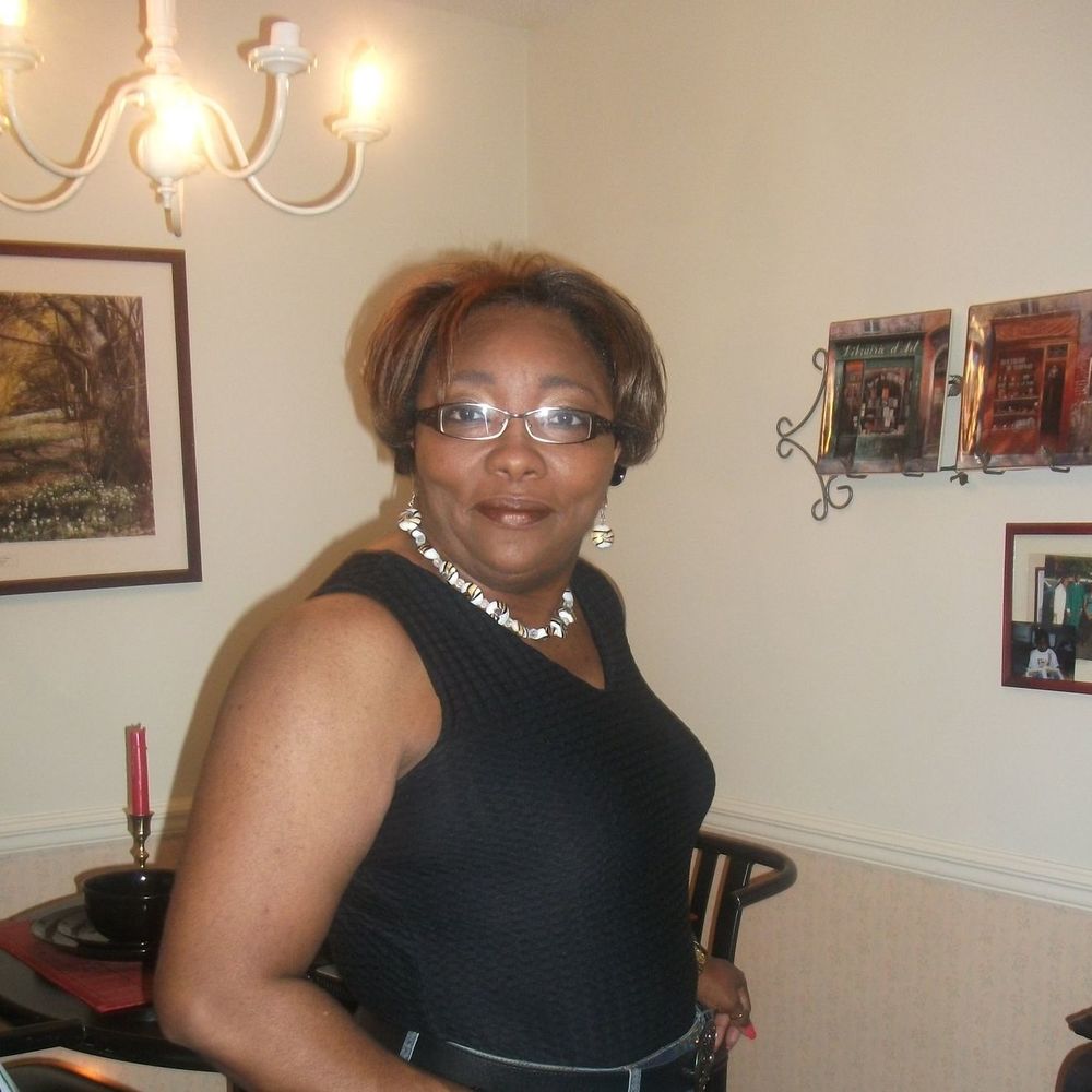 Meet your Posher, Connie